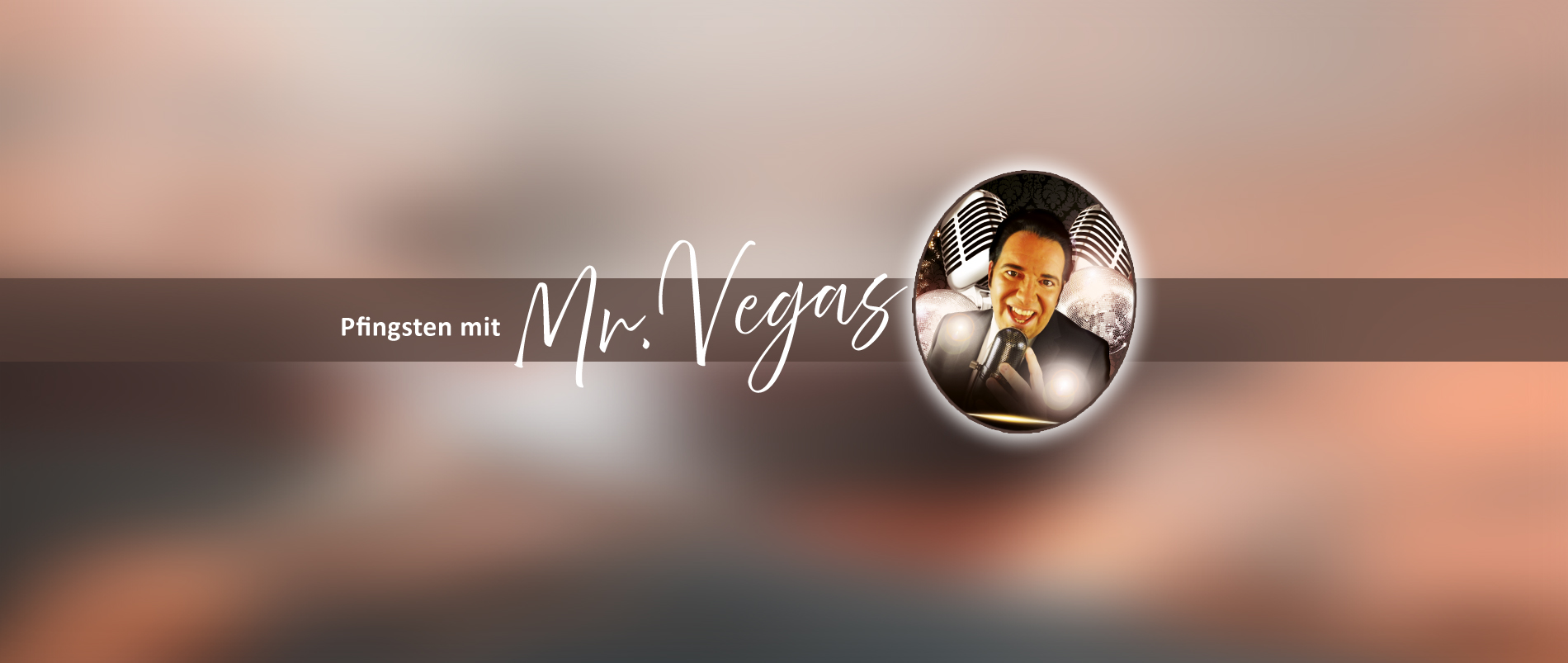 Grafik mit der Aufschrift 'Pfingsten mit Mr. Vegas' und Bild eines Mannes mit Mikrofon